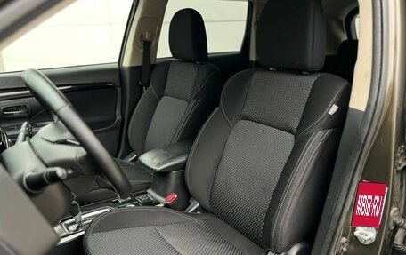 Mitsubishi Outlander III рестайлинг 3, 2018 год, 1 810 000 рублей, 15 фотография