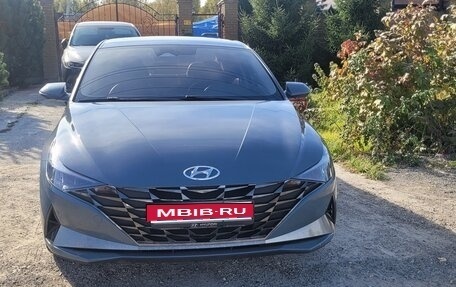 Hyundai Elantra, 2020 год, 2 000 000 рублей, 1 фотография