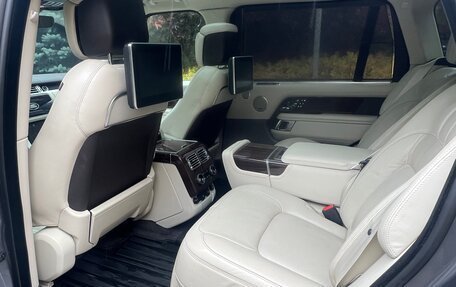 Land Rover Range Rover IV рестайлинг, 2018 год, 5 500 000 рублей, 15 фотография