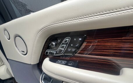 Land Rover Range Rover IV рестайлинг, 2018 год, 5 500 000 рублей, 23 фотография