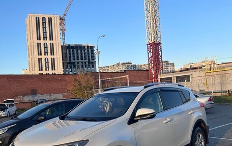 Toyota RAV4, 2014 год, 1 750 000 рублей, 2 фотография