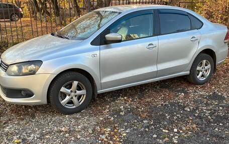 Volkswagen Polo VI (EU Market), 2013 год, 440 000 рублей, 1 фотография