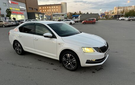 Skoda Octavia, 2018 год, 1 680 000 рублей, 4 фотография