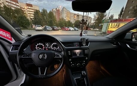 Skoda Octavia, 2018 год, 1 680 000 рублей, 9 фотография