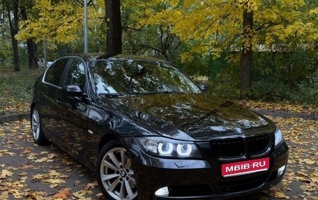 BMW 3 серия, 2006 год, 1 050 000 рублей, 1 фотография