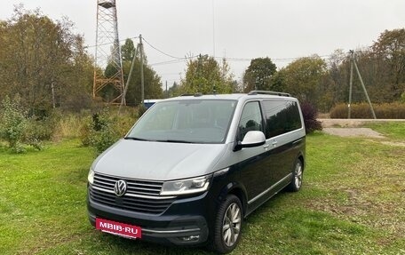 Volkswagen Multivan T6 рестайлинг, 2020 год, 5 750 000 рублей, 4 фотография