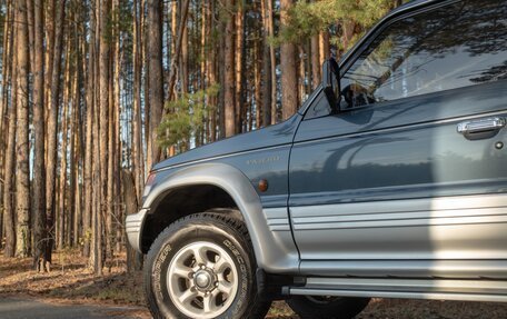 Mitsubishi Pajero III рестайлинг, 1993 год, 1 700 000 рублей, 2 фотография