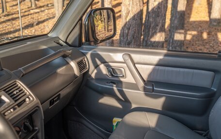 Mitsubishi Pajero III рестайлинг, 1993 год, 1 700 000 рублей, 11 фотография