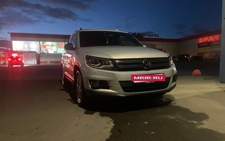 Volkswagen Tiguan I, 2011 год, 1 290 000 рублей, 3 фотография