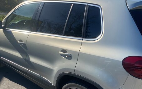 Volkswagen Tiguan I, 2011 год, 1 290 000 рублей, 20 фотография