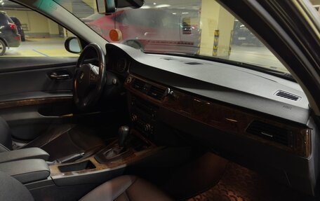 BMW 3 серия, 2006 год, 1 050 000 рублей, 11 фотография