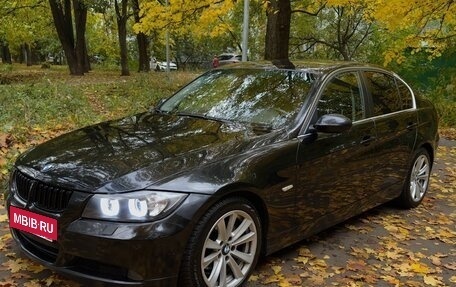 BMW 3 серия, 2006 год, 1 050 000 рублей, 8 фотография