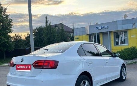 Volkswagen Jetta VI, 2013 год, 650 000 рублей, 4 фотография