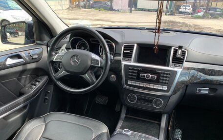 Mercedes-Benz GL-Класс, 2013 год, 3 000 000 рублей, 14 фотография