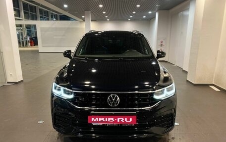 Volkswagen Tiguan II, 2021 год, 3 495 000 рублей, 8 фотография