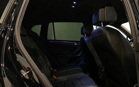 Volkswagen Tiguan II, 2021 год, 3 495 000 рублей, 17 фотография