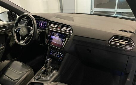 Volkswagen Tiguan II, 2021 год, 3 495 000 рублей, 12 фотография