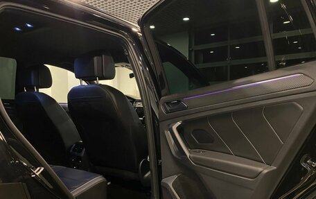 Volkswagen Tiguan II, 2021 год, 3 495 000 рублей, 26 фотография