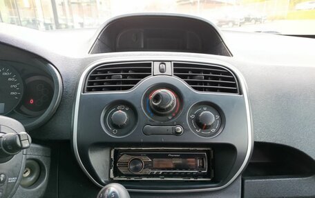 Renault Kangoo II рестайлинг, 2013 год, 560 000 рублей, 18 фотография