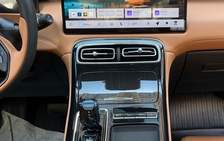 Geely Atlas, 2025 год, 2 730 000 рублей, 14 фотография