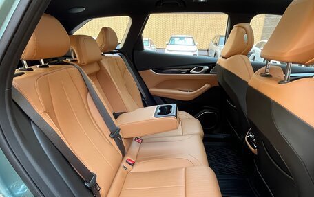 Geely Atlas, 2025 год, 2 730 000 рублей, 12 фотография