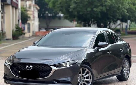 Mazda 3, 2022 год, 2 050 000 рублей, 2 фотография
