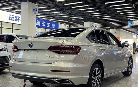 Volkswagen Lavida, 2022 год, 1 747 000 рублей, 6 фотография