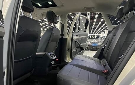 Volkswagen Lavida, 2022 год, 1 747 000 рублей, 12 фотография