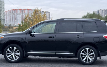 Toyota Highlander III, 2010 год, 2 200 000 рублей, 2 фотография