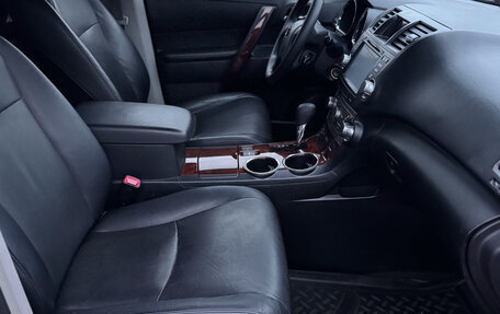 Toyota Highlander III, 2010 год, 2 200 000 рублей, 13 фотография