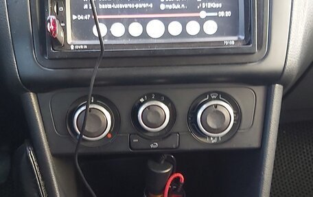 Volkswagen Polo VI (EU Market), 2010 год, 570 000 рублей, 4 фотография