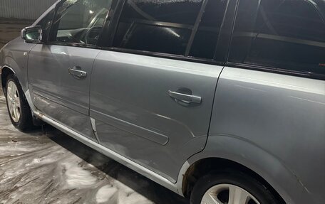 Opel Zafira B, 2008 год, 400 000 рублей, 2 фотография