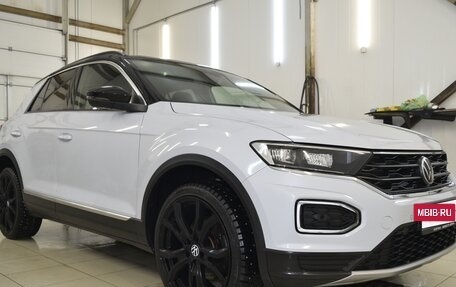 Volkswagen T-Roc I, 2021 год, 3 800 000 рублей, 3 фотография