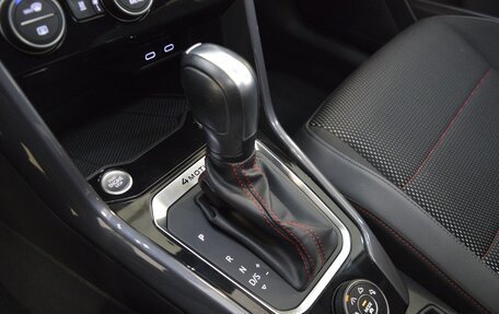 Volkswagen T-Roc I, 2021 год, 3 800 000 рублей, 17 фотография