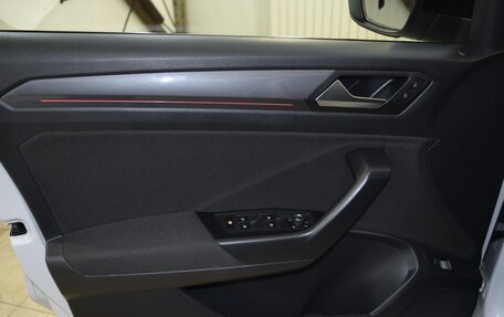 Volkswagen T-Roc I, 2021 год, 3 800 000 рублей, 33 фотография