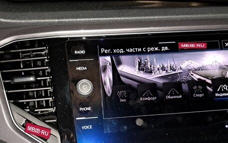 Volkswagen T-Roc I, 2021 год, 3 800 000 рублей, 30 фотография