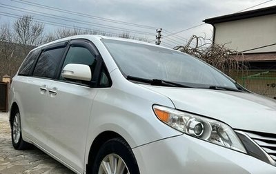 Toyota Sienna III, 2013 год, 2 899 000 рублей, 1 фотография
