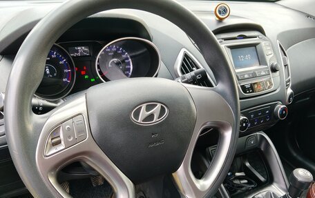 Hyundai ix35 I рестайлинг, 2011 год, 805 000 рублей, 11 фотография