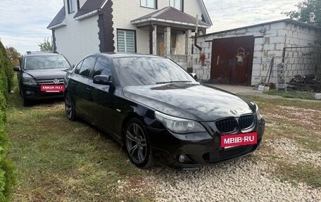 BMW 5 серия, 2004 год, 1 100 000 рублей, 3 фотография