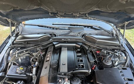 BMW 5 серия, 2004 год, 1 100 000 рублей, 11 фотография