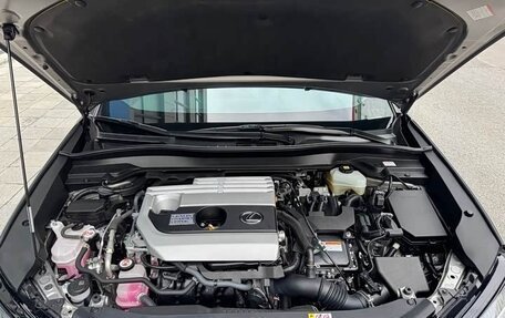 Lexus UX I, 2021 год, 3 100 000 рублей, 6 фотография