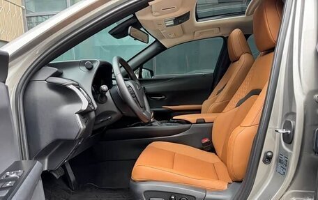 Lexus UX I, 2021 год, 3 100 000 рублей, 8 фотография