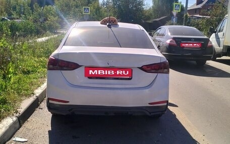 Hyundai Solaris II рестайлинг, 2019 год, 4 фотография