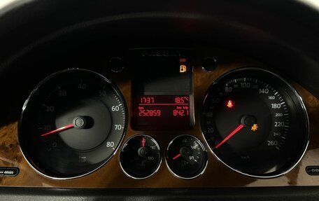 Volkswagen Passat B6, 2007 год, 550 000 рублей, 11 фотография