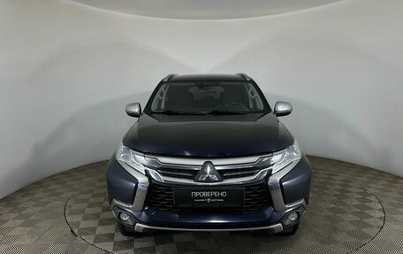 Mitsubishi Pajero Sport III рестайлинг, 2017 год, 2 500 000 рублей, 2 фотография