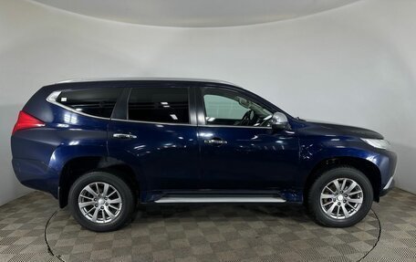 Mitsubishi Pajero Sport III рестайлинг, 2017 год, 2 500 000 рублей, 4 фотография