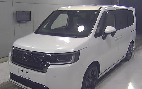 Honda Stepwgn, 2022 год, 2 200 000 рублей, 4 фотография