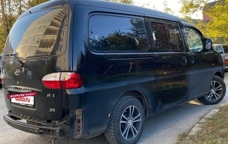 Hyundai H-1 II рестайлинг, 2005 год, 550 000 рублей, 7 фотография