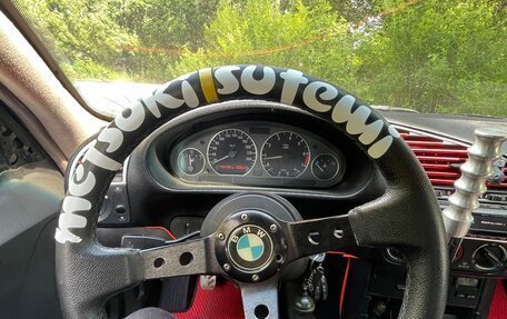 BMW 3 серия, 1992 год, 700 000 рублей, 13 фотография