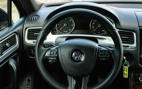 Volkswagen Touareg III, 2010 год, 1 899 000 рублей, 6 фотография